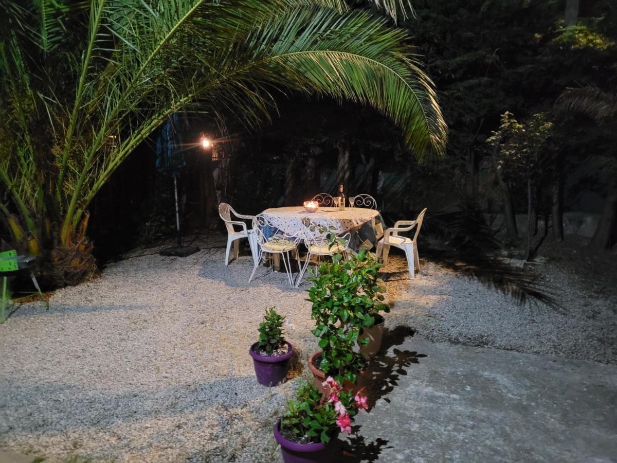 Villa La Desiree - Haut De Villa, 68M2, 8 Personnes Max, Climatise, 4 Etoiles, 120M2 De Jardin Et Parking, Wifi, Vu Mer Антиб Экстерьер фото